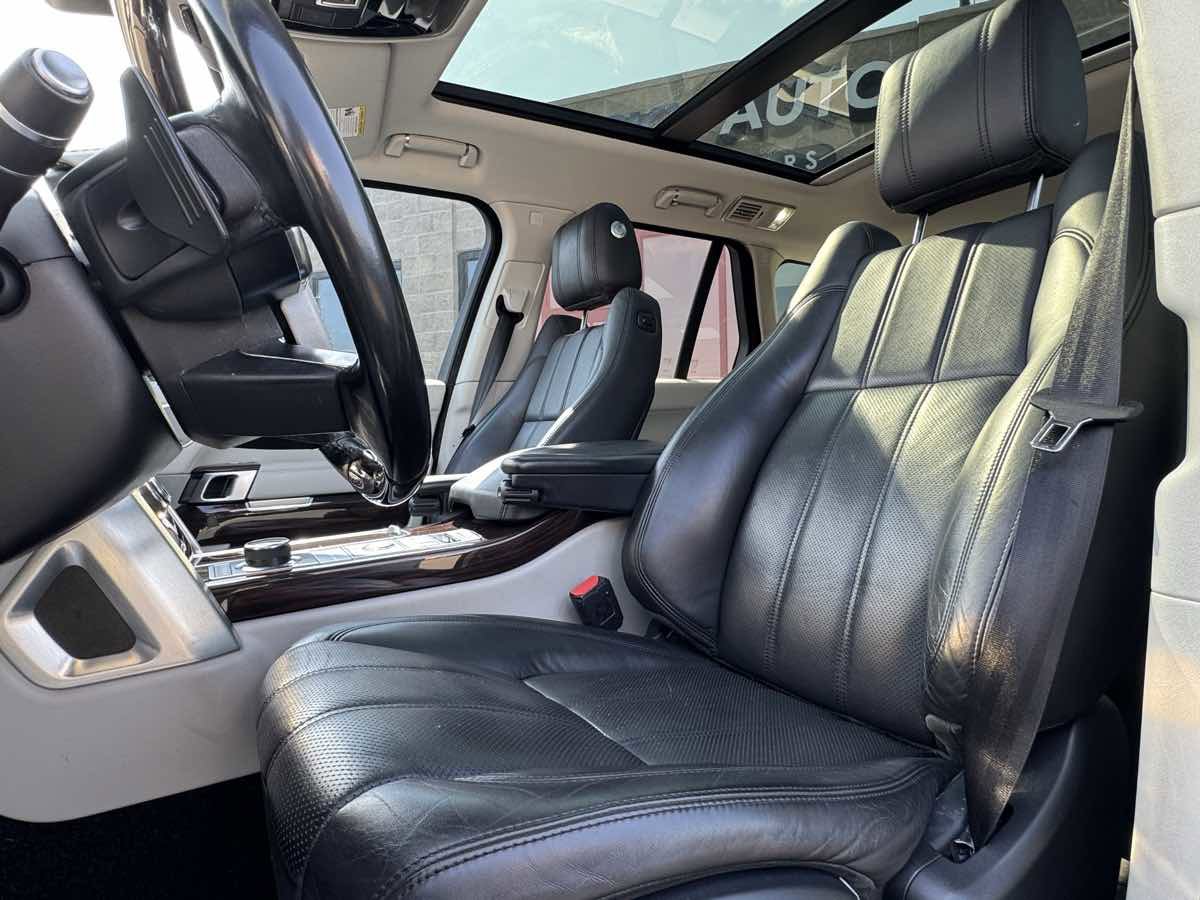 Used 2017 Land Rover Range Rover Supercharged image 25