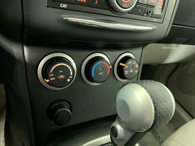 Used 2014 Nissan Rogue S image 7