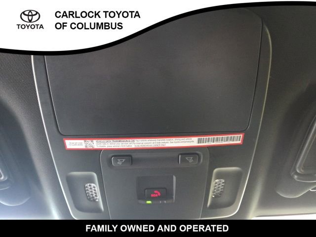Used 2025 Toyota Camry SE w/ Convenience Package image 28