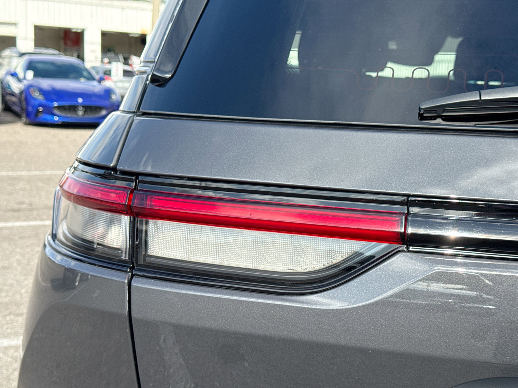 Used 2024 Jeep Grand Cherokee Laredo image 10