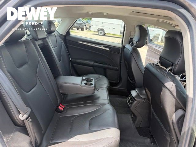 Used 2013 Ford Fusion Titanium FWD image 28