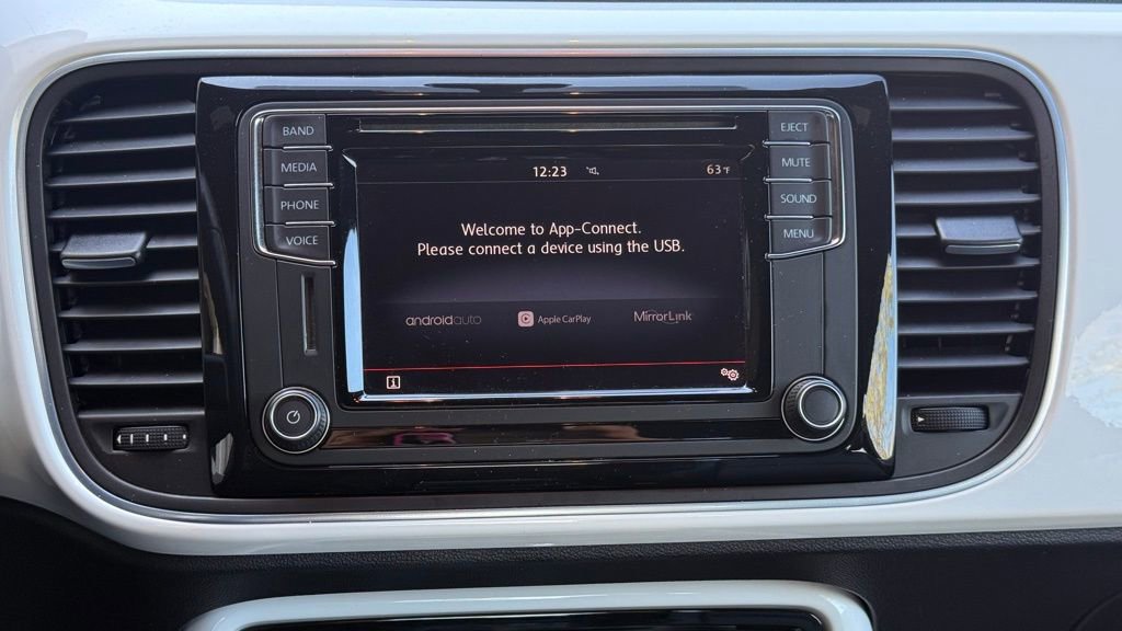 Used 2017 Volkswagen Beetle 1.8T SE FWD image 14