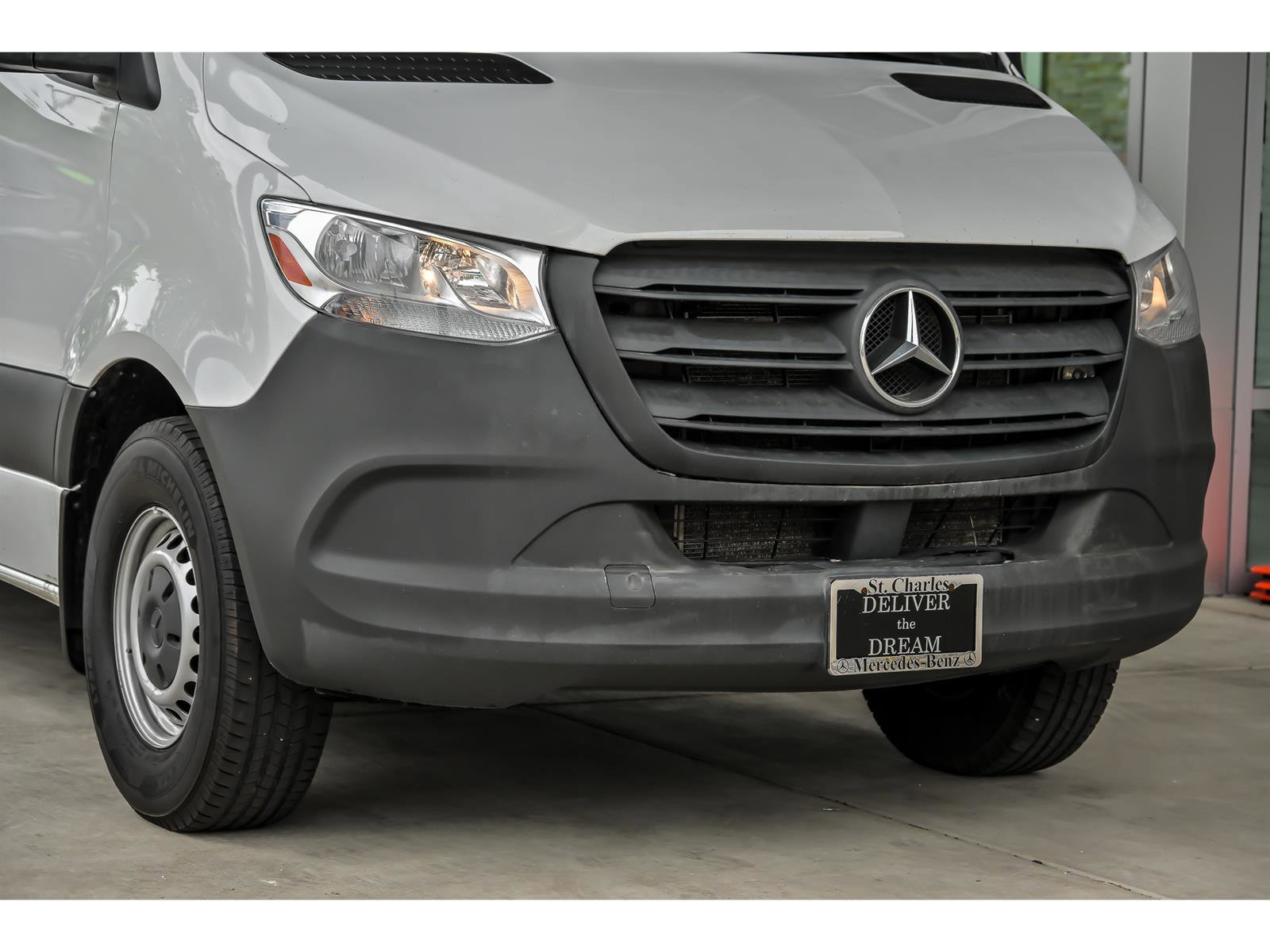 Used 2023 Mercedes-Benz Sprinter 2500 image 2