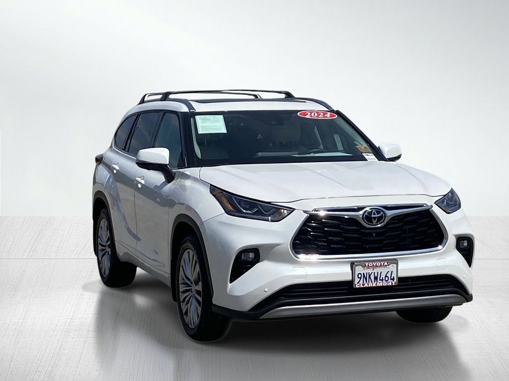 Used 2024 Toyota Highlander Platinum image 13
