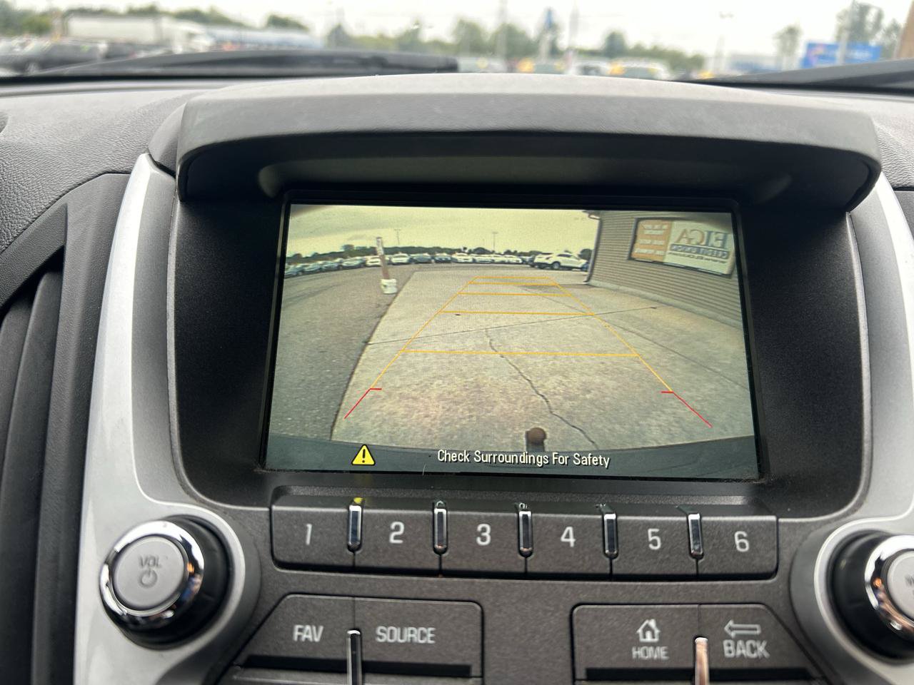 Used 2017 Chevrolet Equinox LT w/ Convenience Package FWD image 23
