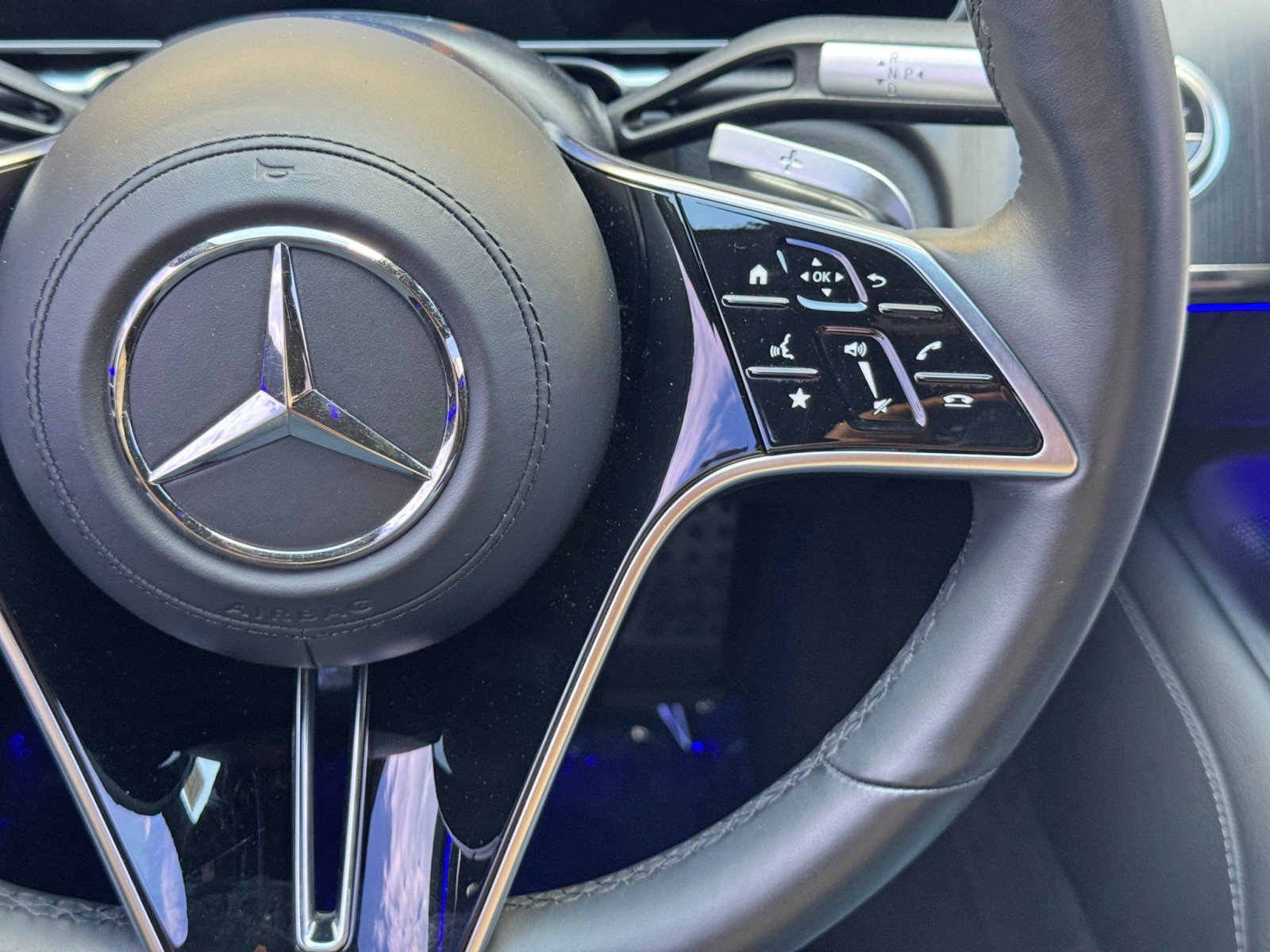 Used 2023 Mercedes-Benz S 500 4MATIC w/ AMG Line image 25