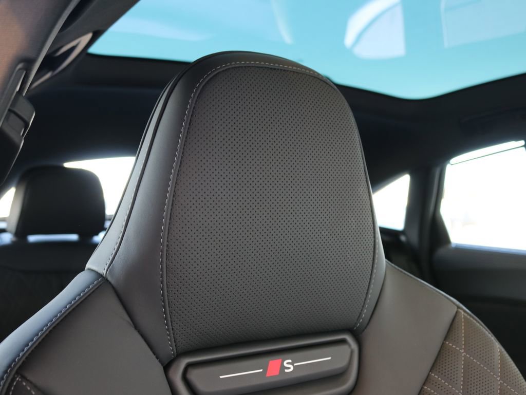 Used 2025 Audi S5 Prestige image 37