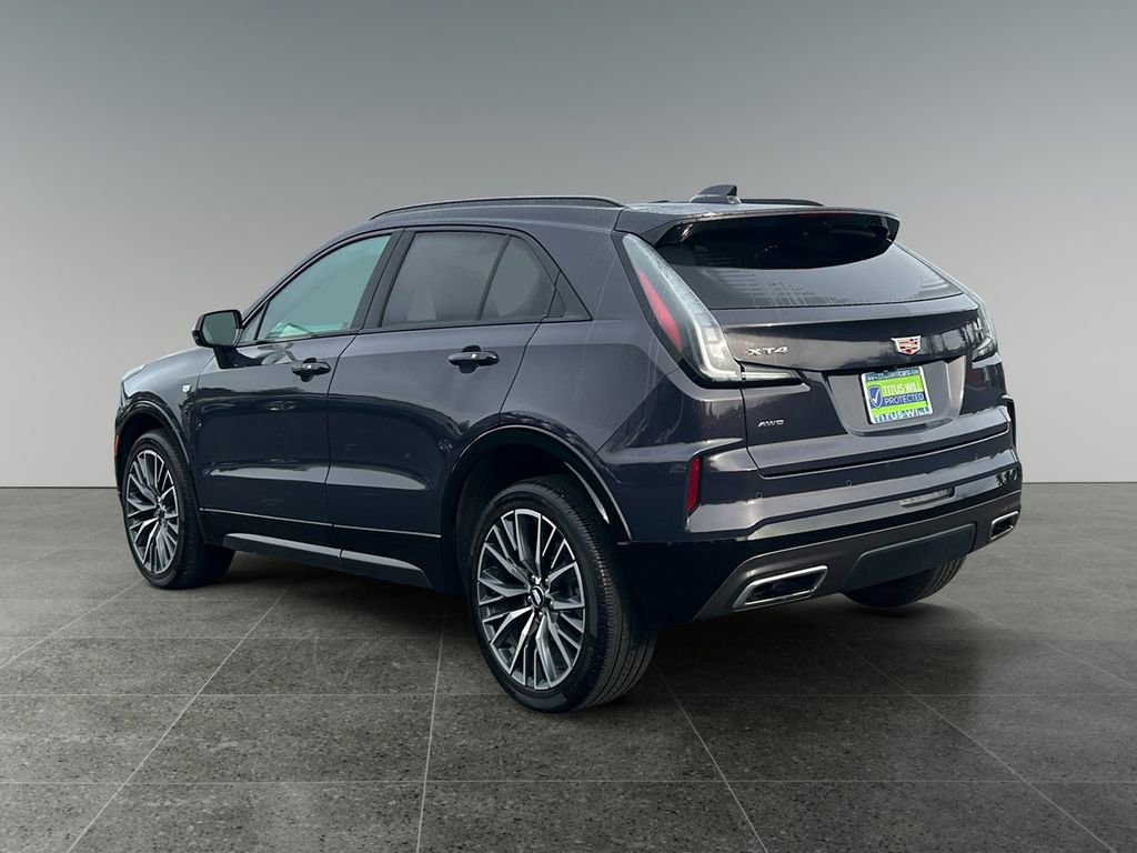 Used 2024 Cadillac XT4 Sport image 5