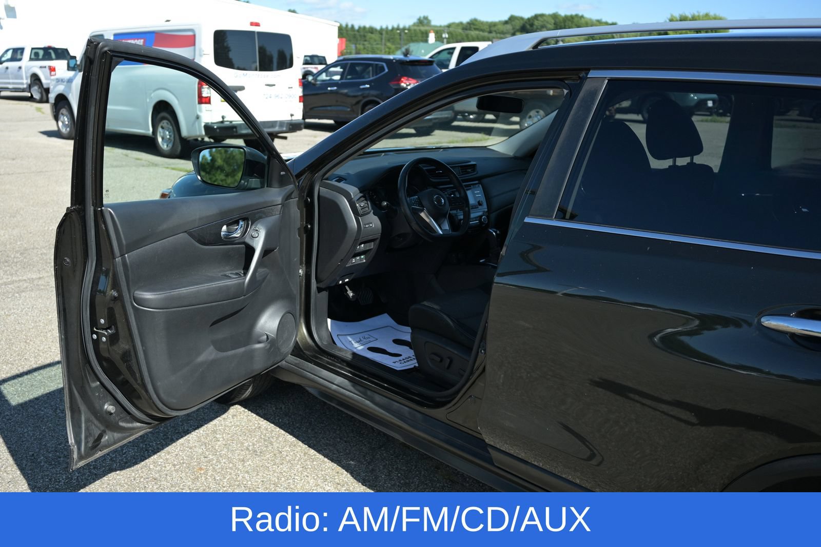 Used 2017 Nissan Rogue SV AWD/4WD image 17