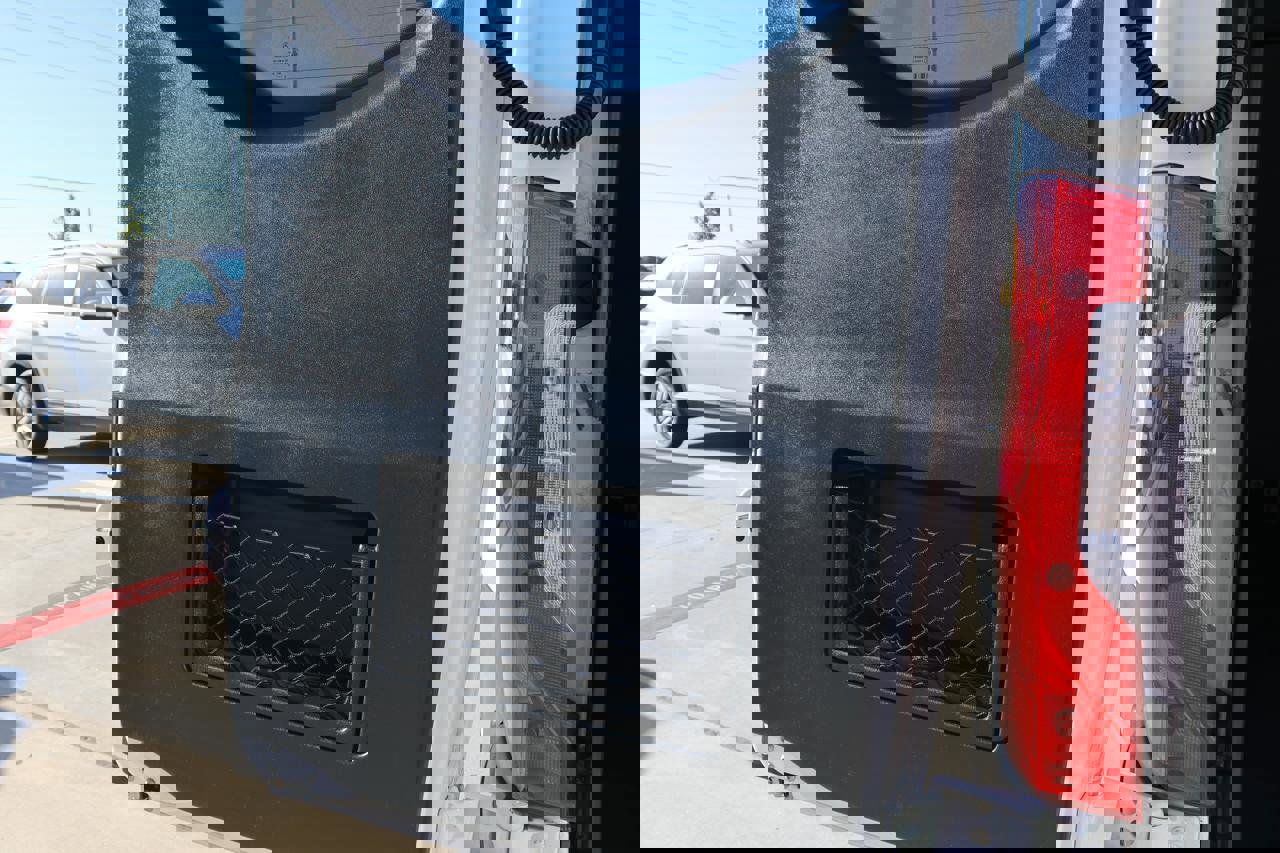 Used 2019 Mercedes-Benz Sprinter 2500 image 9