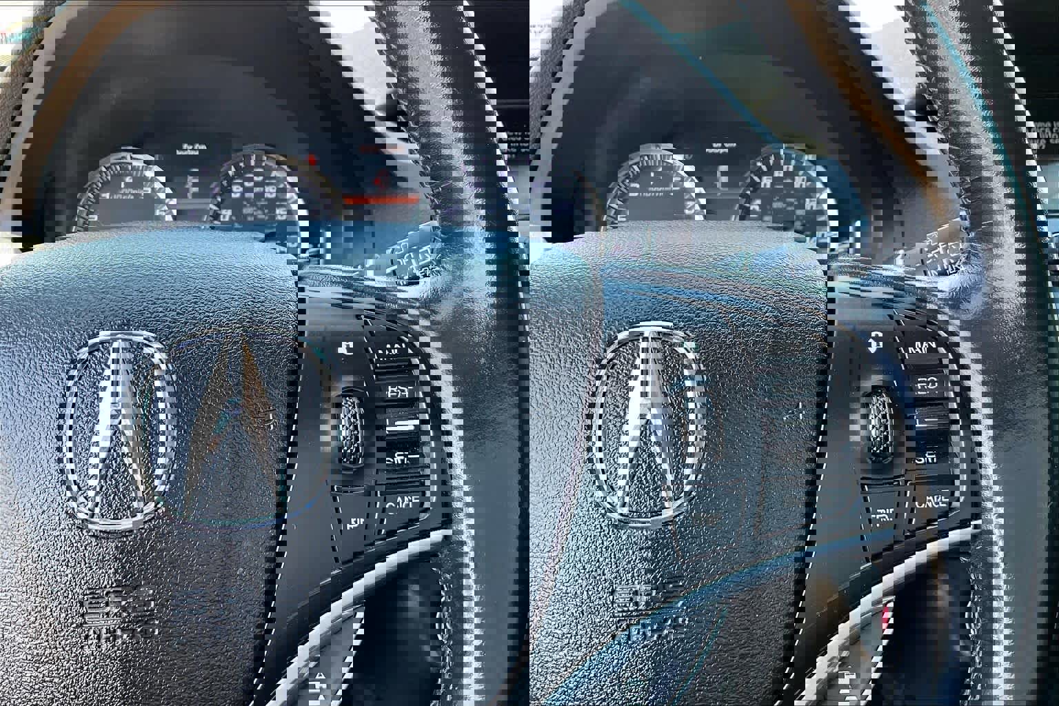 Used 2017 Acura MDX SH-AWD image 24