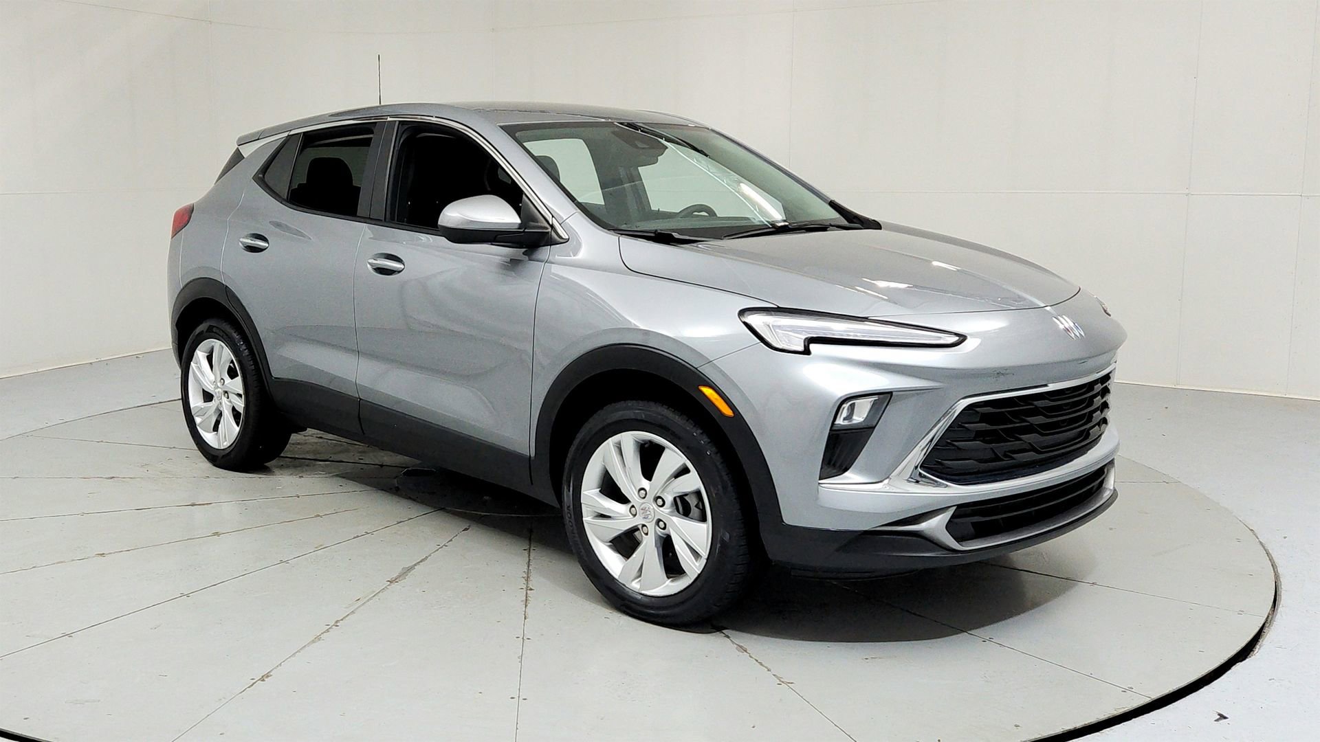 Used 2024 Buick Encore GX Preferred AWD/4WD image 7