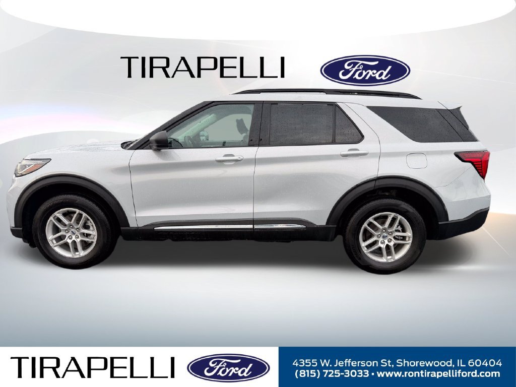 Certified 2025 Ford Explorer Active AWD/4WD image 2