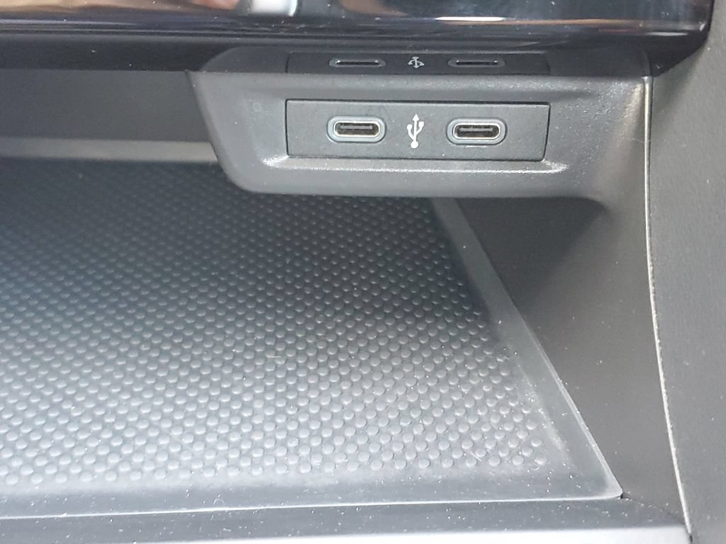 Certified 2020 Volkswagen Jetta R-Line FWD image 30