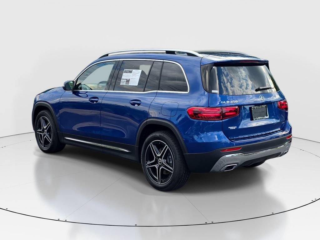 Used 2026 Mercedes-Benz GLB 250 image 8