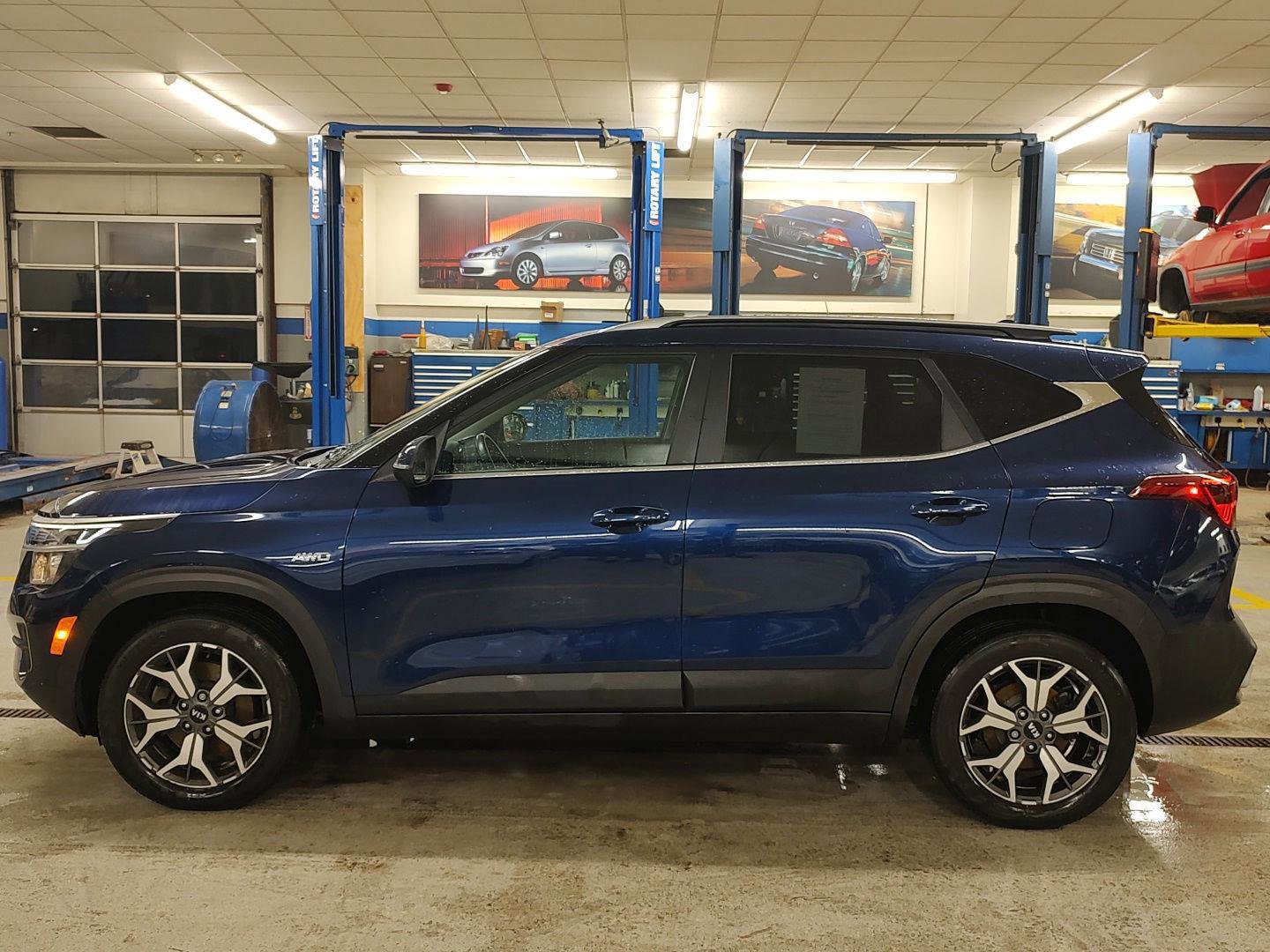 Used 2021 Kia Seltos EX image 27