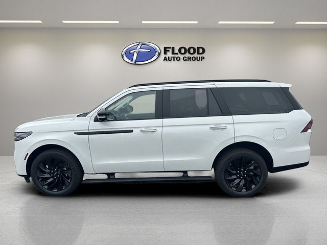 New 2026 Lincoln Navigator Reserve w/ Jet Appearance Package AWD/4WD image 5