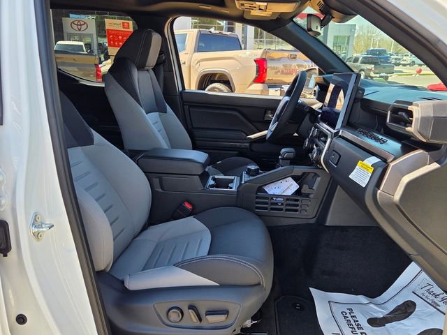 Used 2025 Toyota Tacoma TRD Off-Road w/ TRD Off Road Upgrade Package image 15