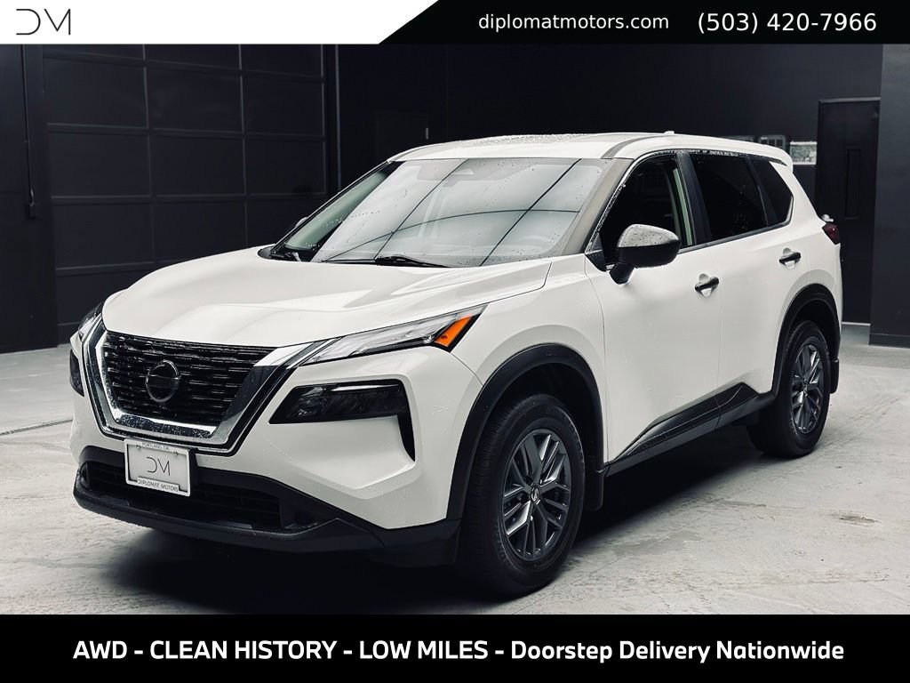 Used 2021 Nissan Rogue S AWD/4WD image 1