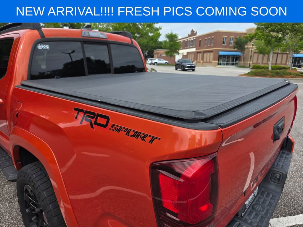 Used 2016 Toyota Tacoma TRD Sport w/ Premium & Technology Package RWD image 17