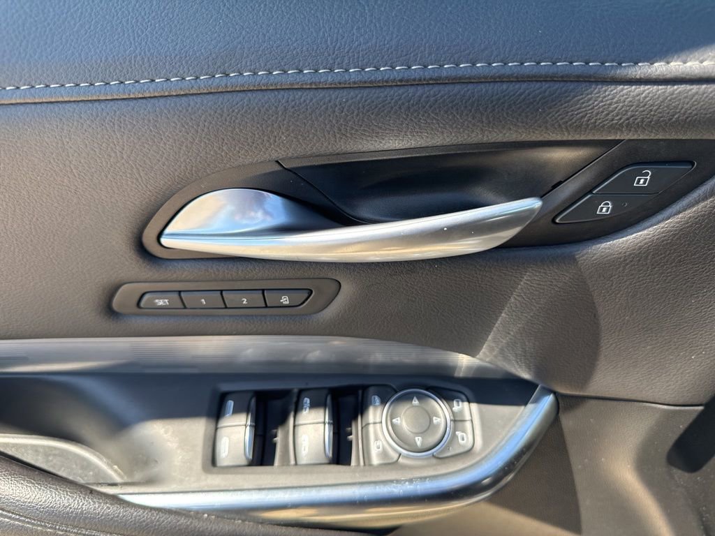 Used 2024 Cadillac XT4 Premium Luxury image 19