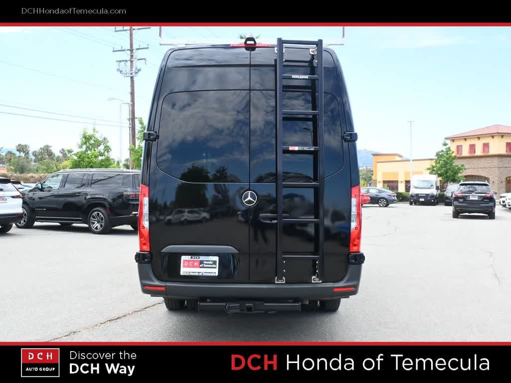 Used 2020 Mercedes-Benz Sprinter 3500 w/ Windows All Around Package image 6