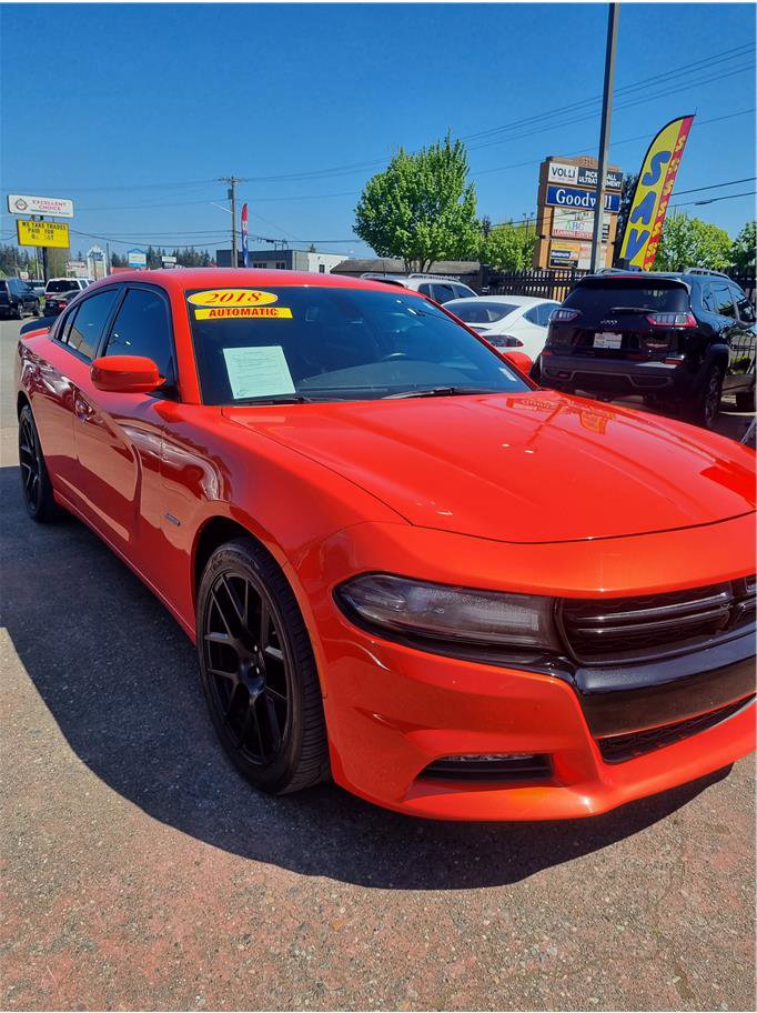 Used 2018 Dodge Charger R/T RWD image 6