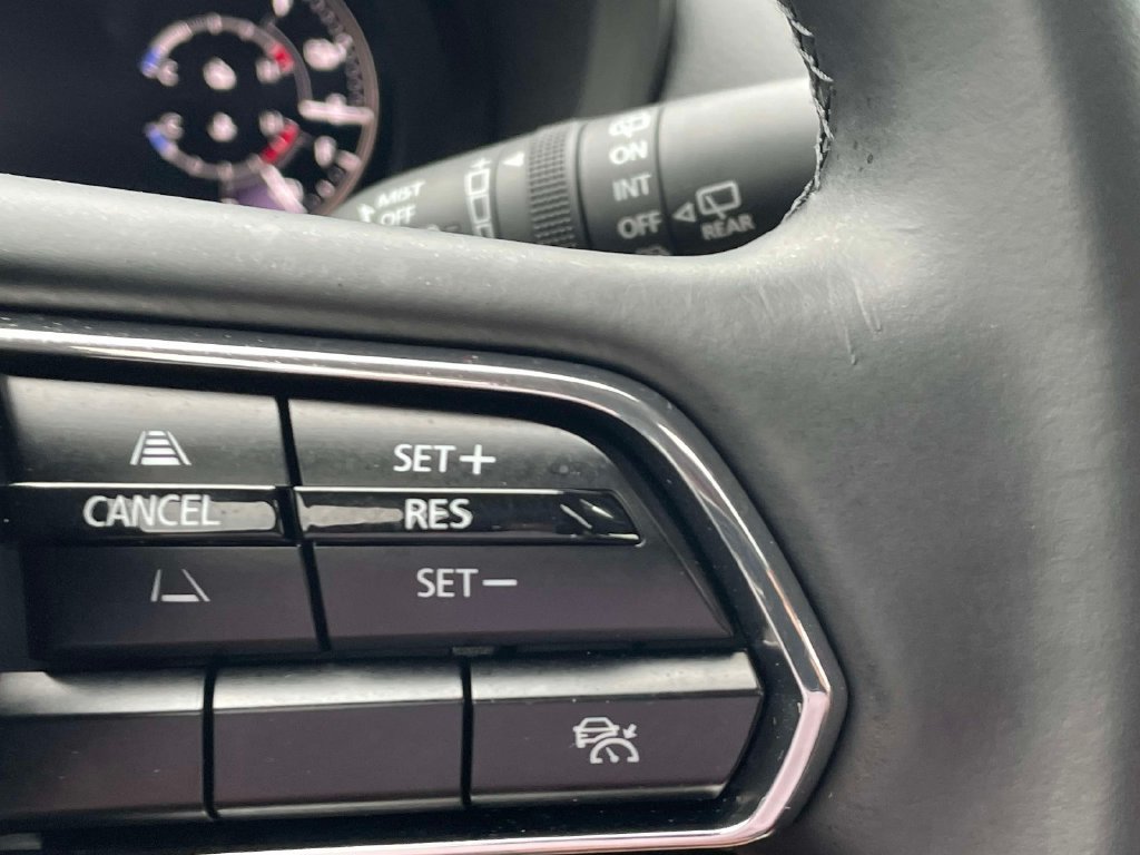 Used 2025 MAZDA CX-90 Plug-In Hybrid w/ Preferred AWD/4WD image 33