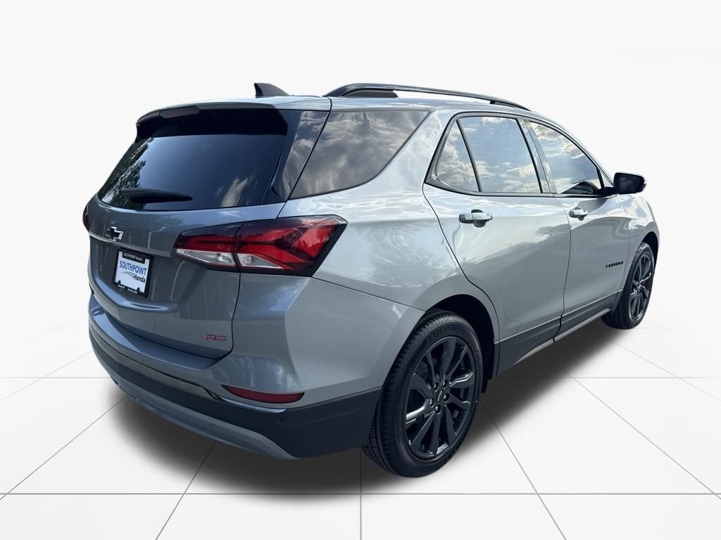 Used 2023 Chevrolet Equinox RS w/ RS Leather Package image 9