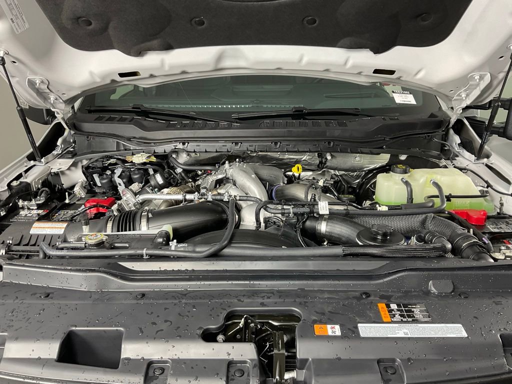 New 2026 Ford F250 Platinum AWD/4WD image 9