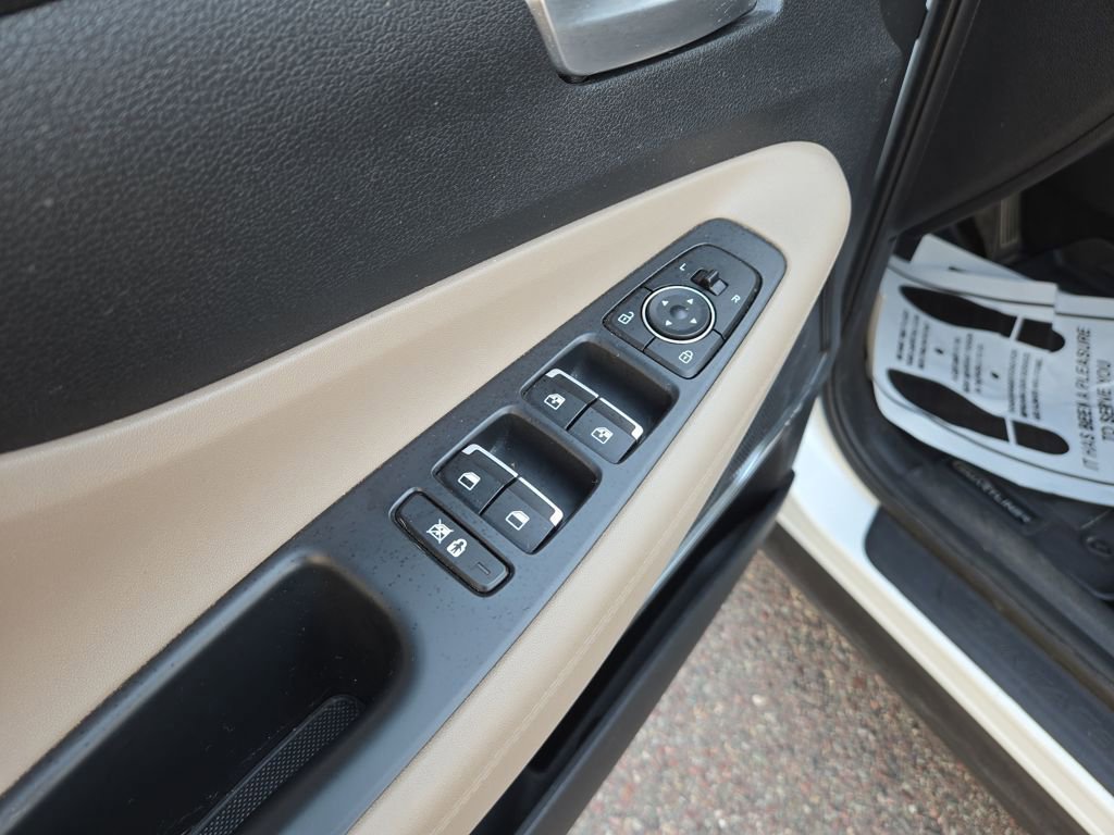 Used 2020 Hyundai Santa Fe SEL w/ Convenience Package image 13