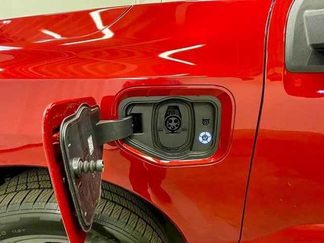 New 2023 Ford F150 Lightning Lariat w/ Equipment Group 511A High image 14