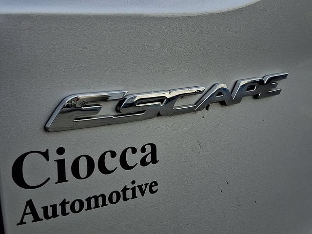 Used 2015 Ford Escape SE AWD/4WD image 28