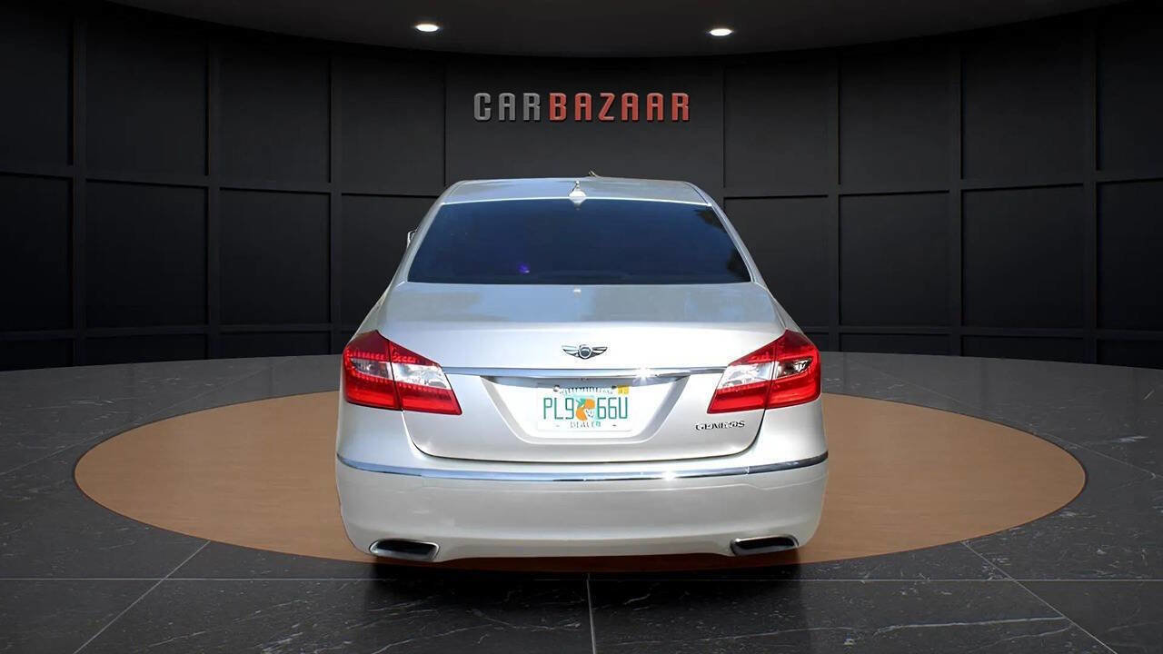 Used 2013 Hyundai Genesis 3.8 w/ Premium Pkg image 6