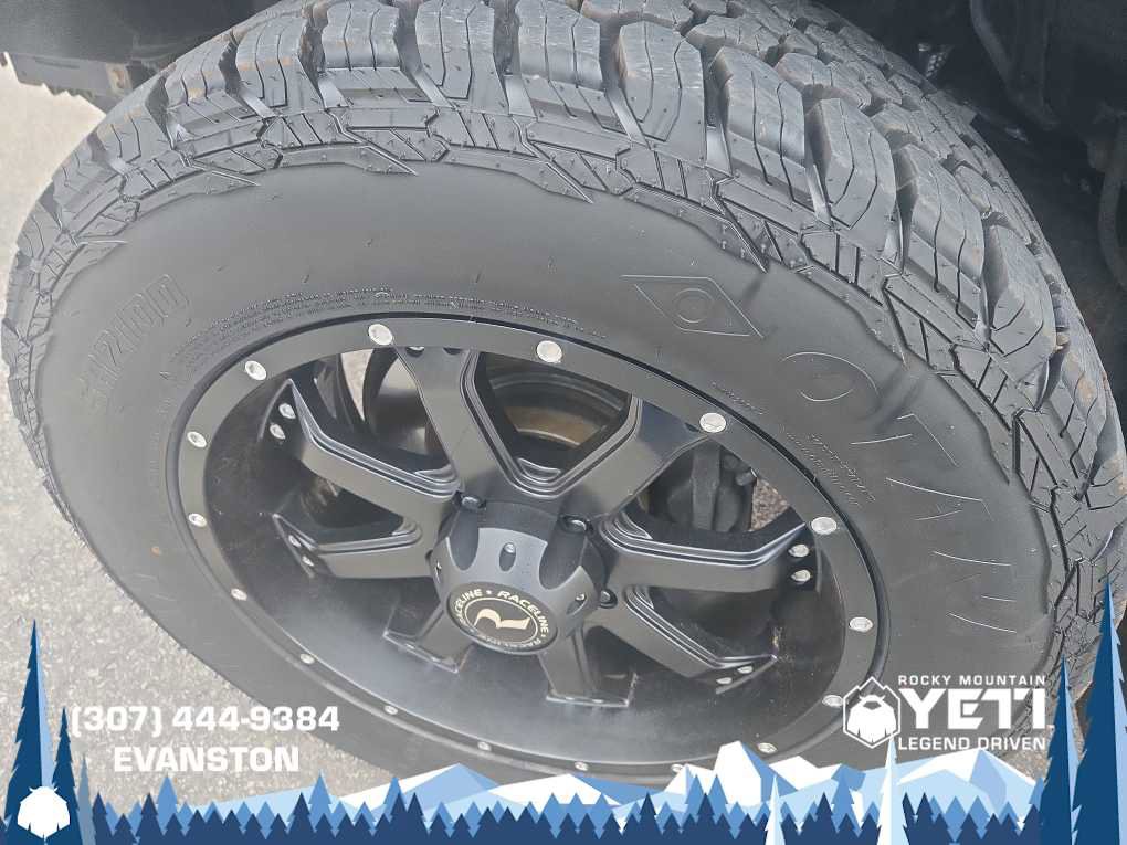 Used 2018 Toyota Tundra Limited w/ Limited Premium Package image 9