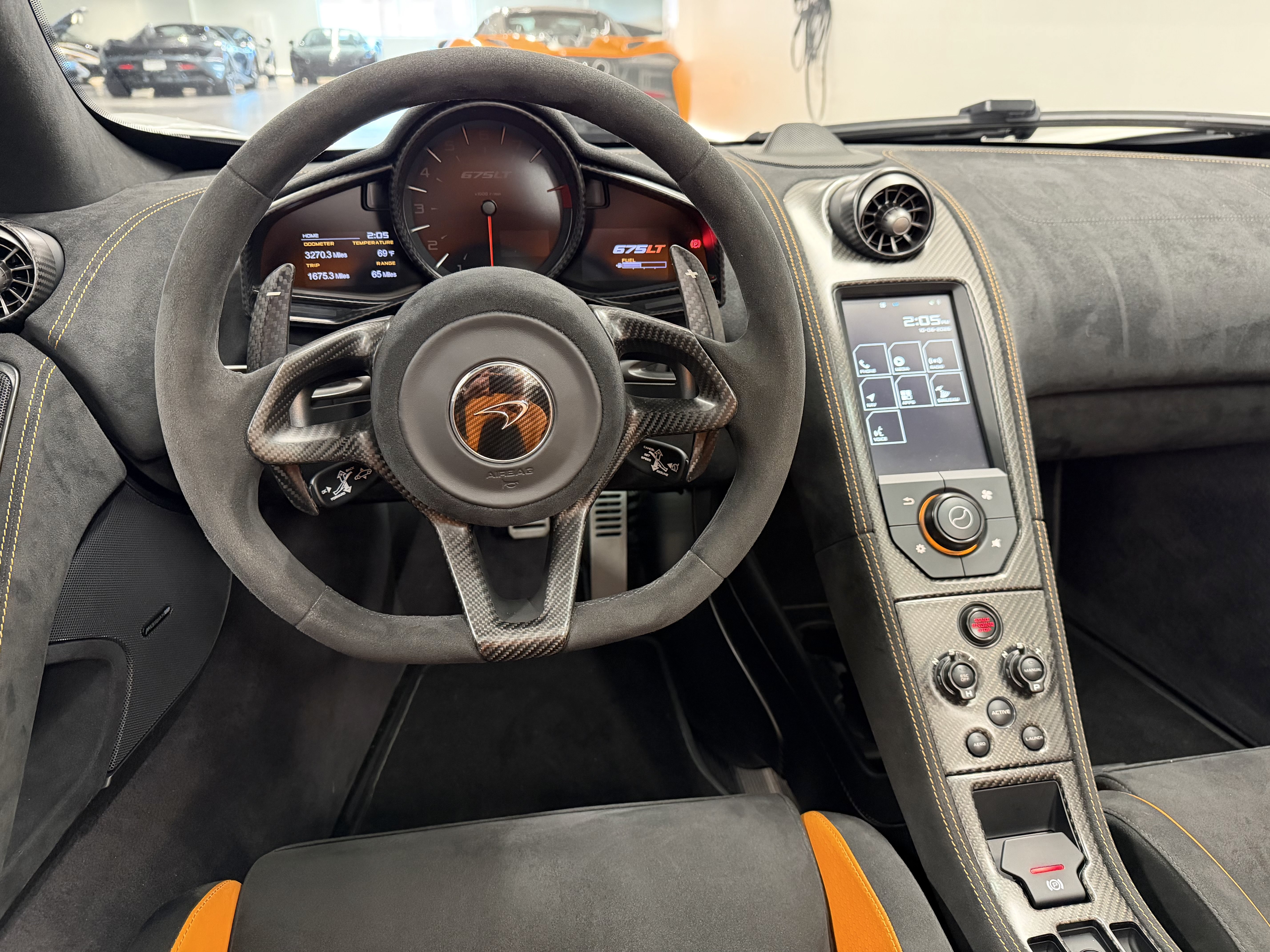 Used 2016 McLaren 675LT Spider RWD image 21