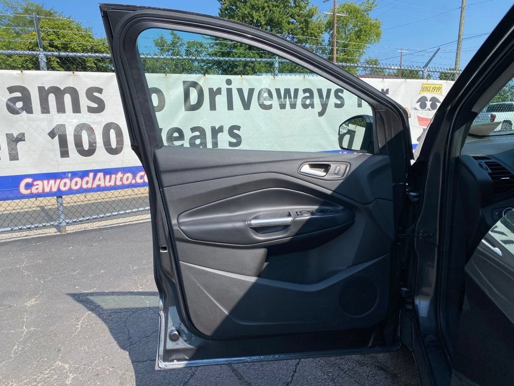 Used 2019 Ford Escape SE AWD/4WD image 12