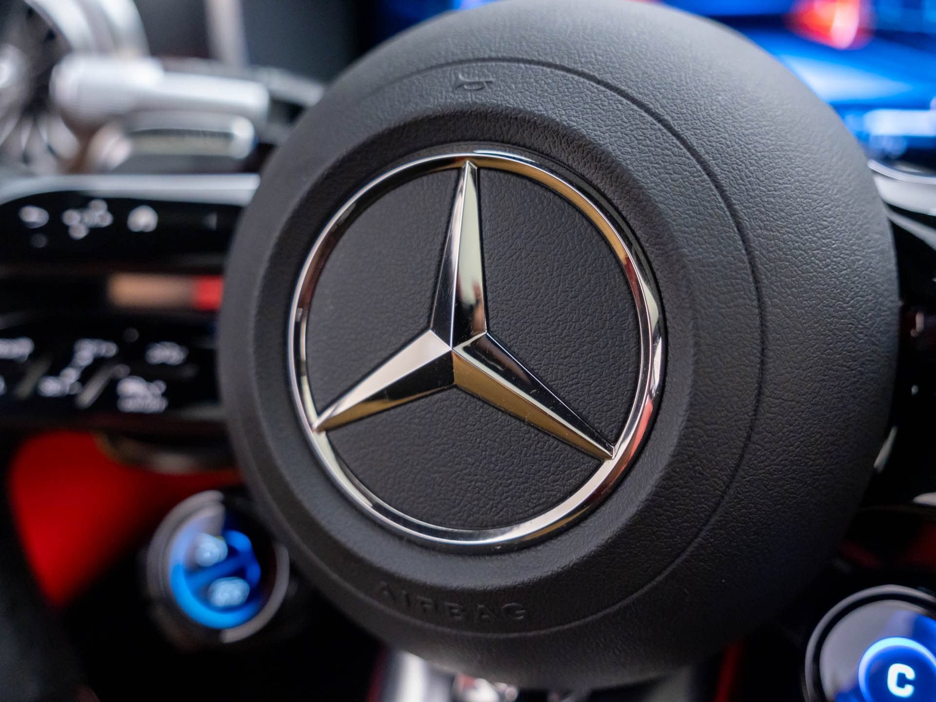 Used 2025 Mercedes-Benz AMG GT 63 image 24