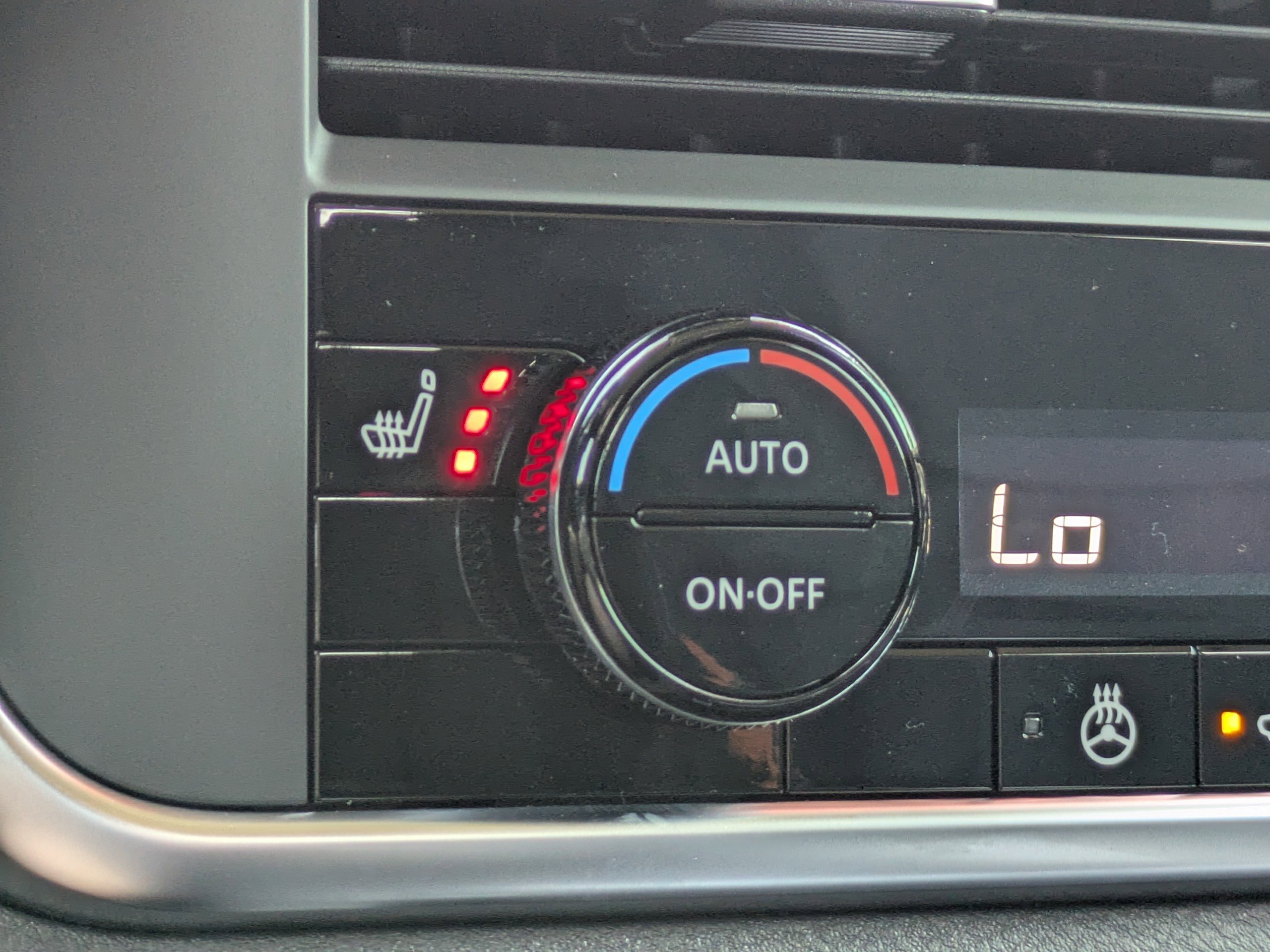 Certified 2026 Nissan Rogue SV w/ Cold Weather Package FWD image 24