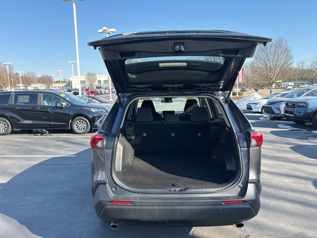 Used 2024 Toyota RAV4 LE image 7