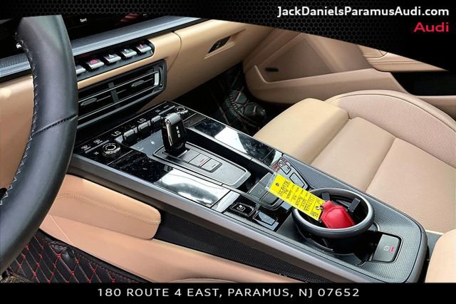 Used 2024 Porsche 911 Carrera image 12