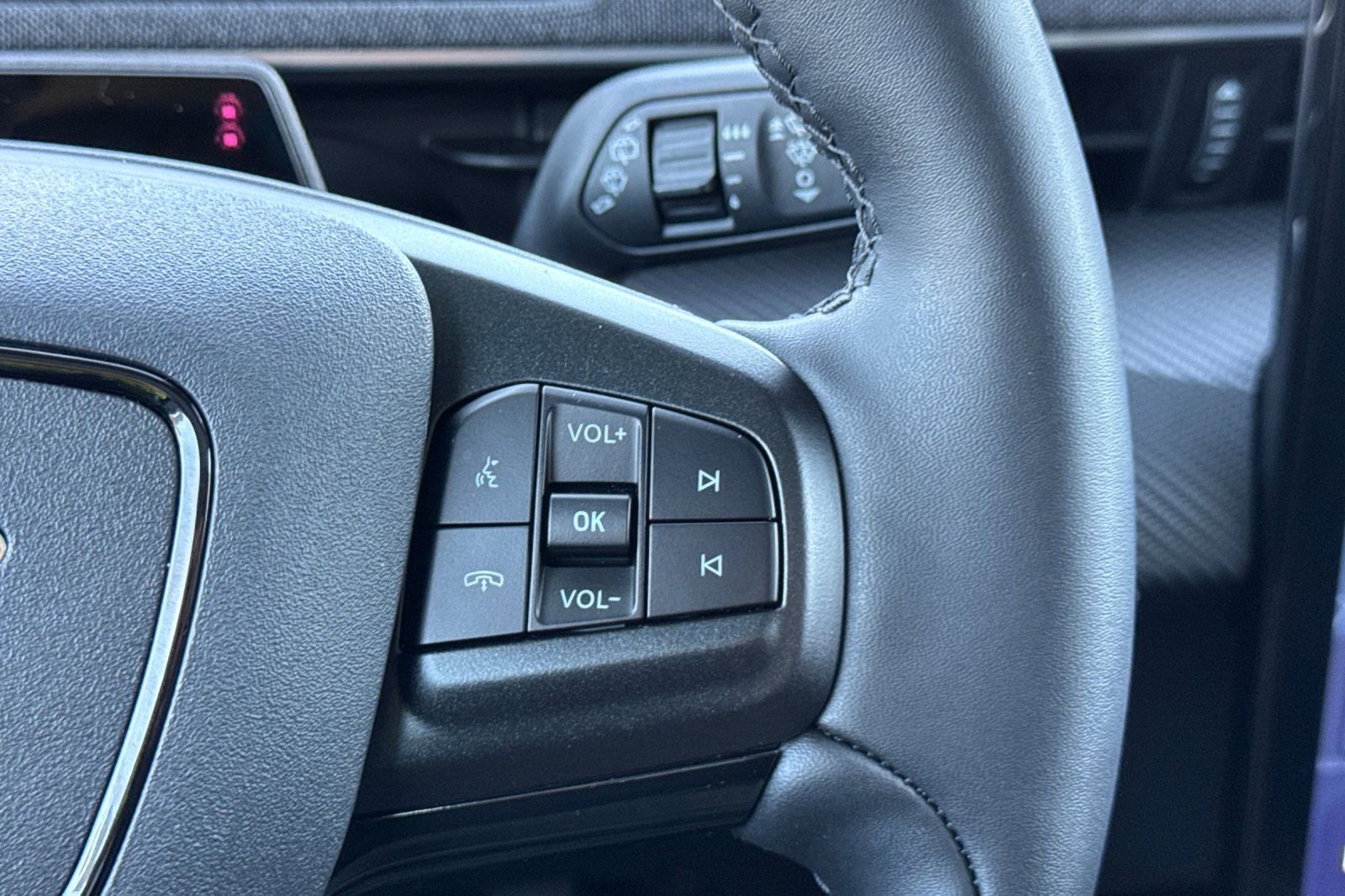 Used 2024 Ford Mustang Mach-E Premium image 31