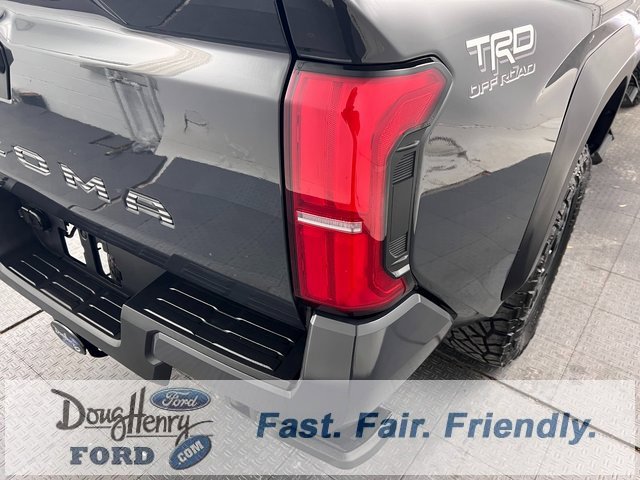 Used 2024 Toyota Tacoma TRD Off-Road image 13