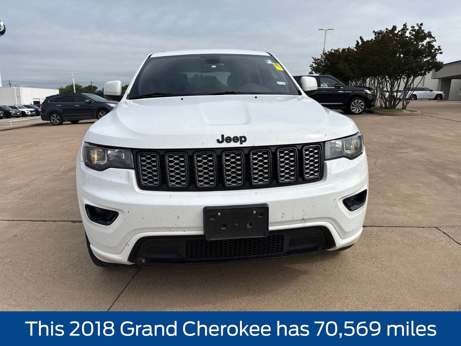 Used 2018 Jeep Grand Cherokee Altitude RWD image 2