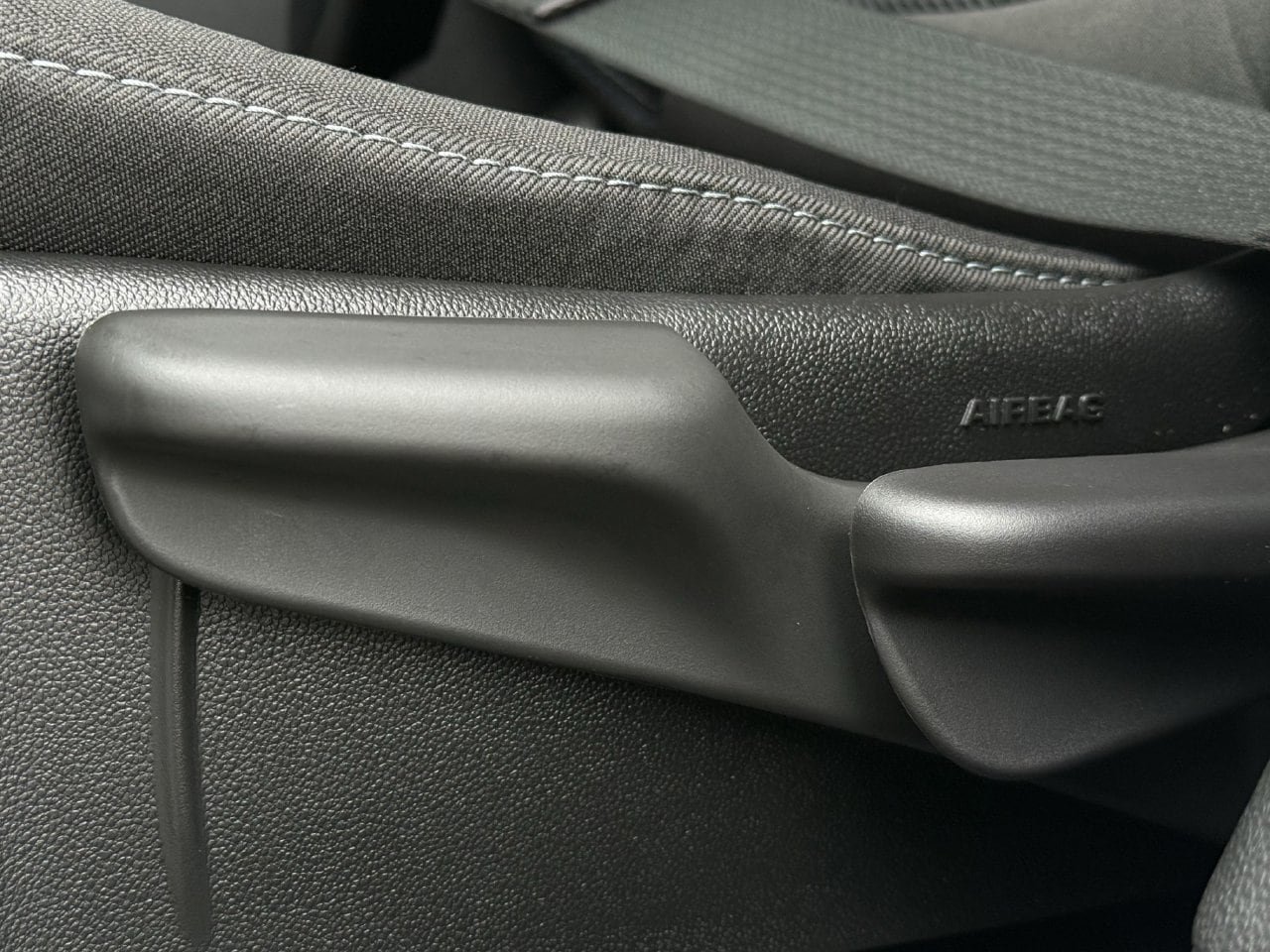 New 2027 Chevrolet Bolt LT FWD image 21