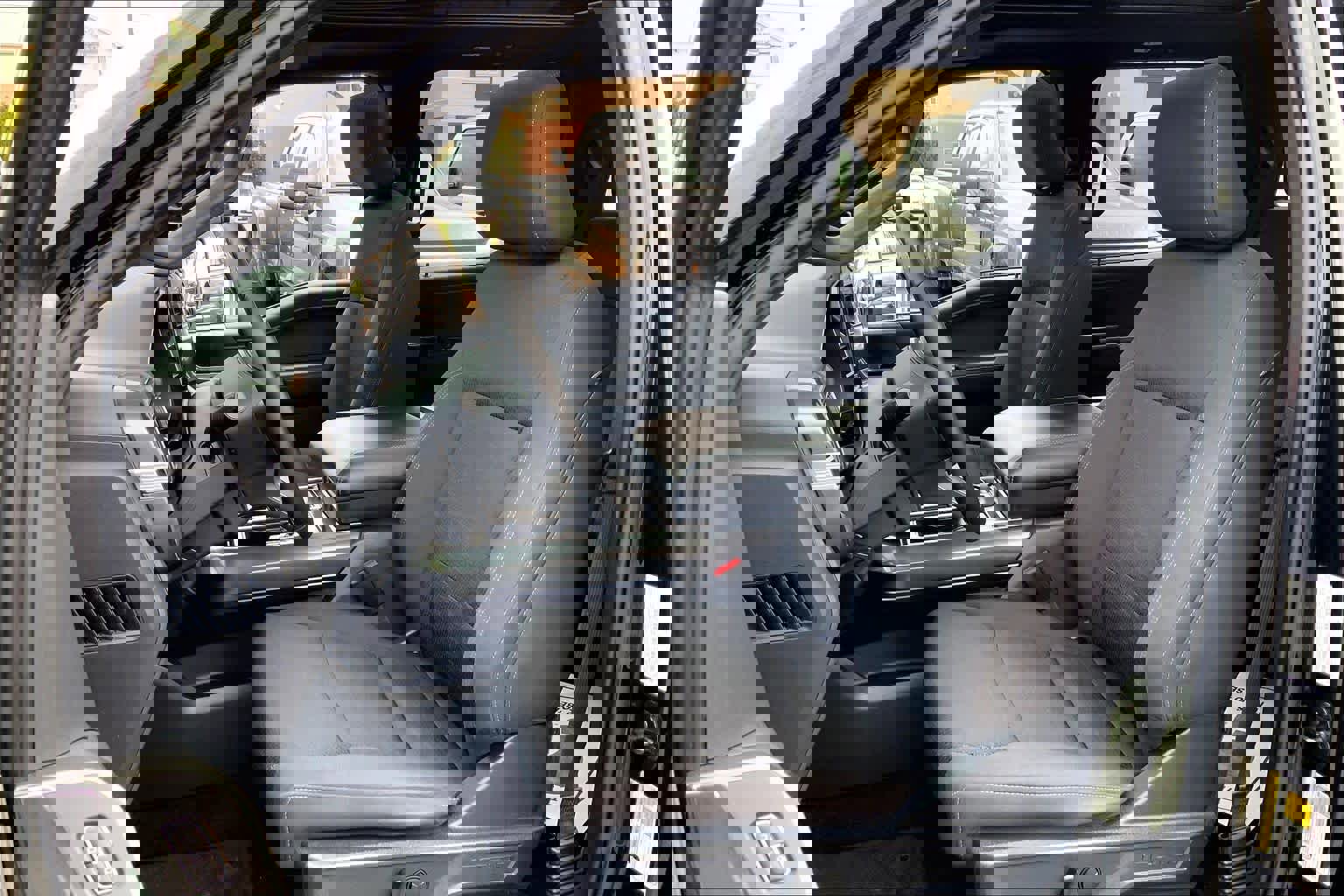 Used 2023 Ford F150 XLT w/ Equipment Group 302A High image 8