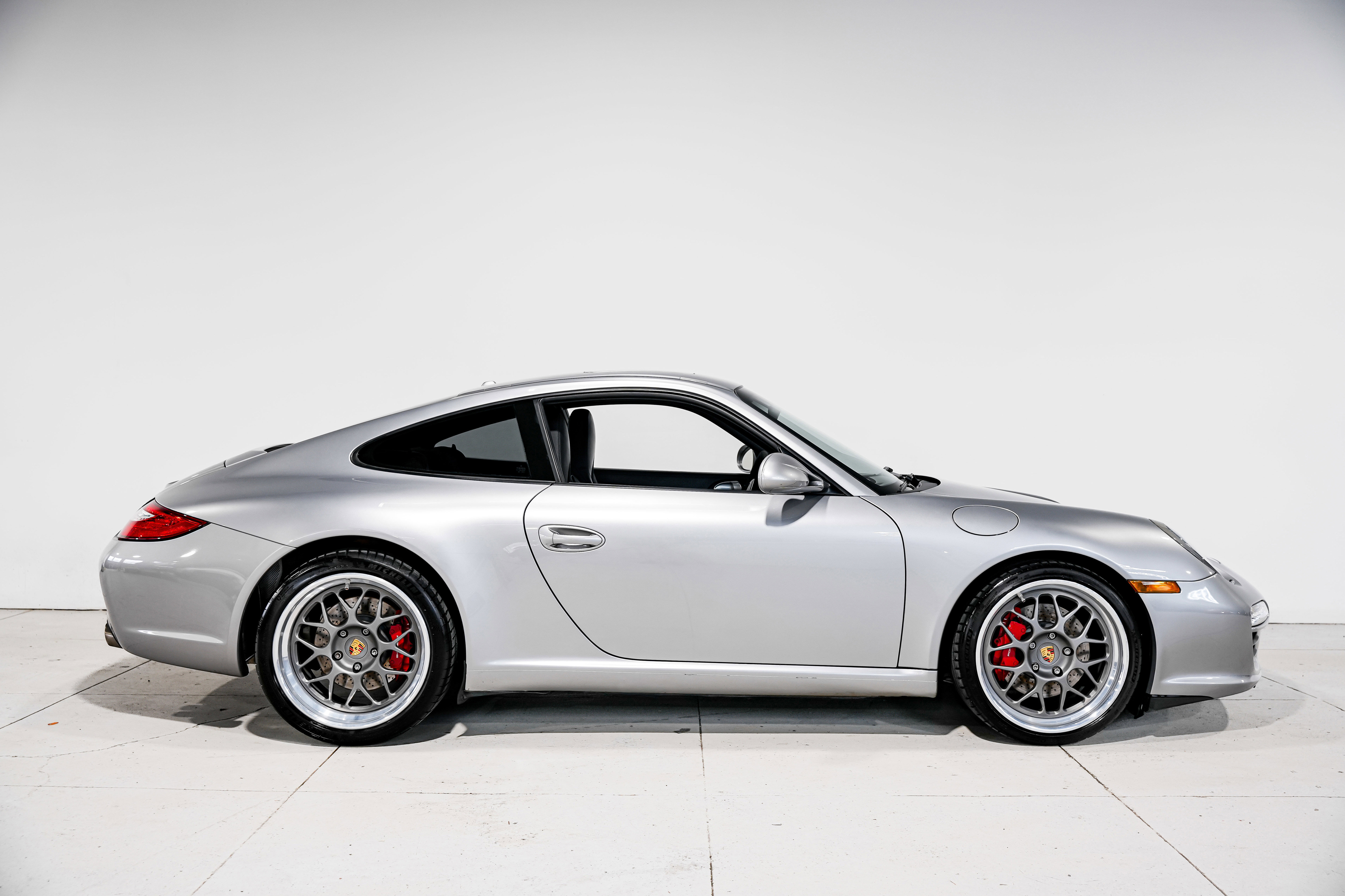 Used 2009 Porsche 911 Carrera S RWD image 2