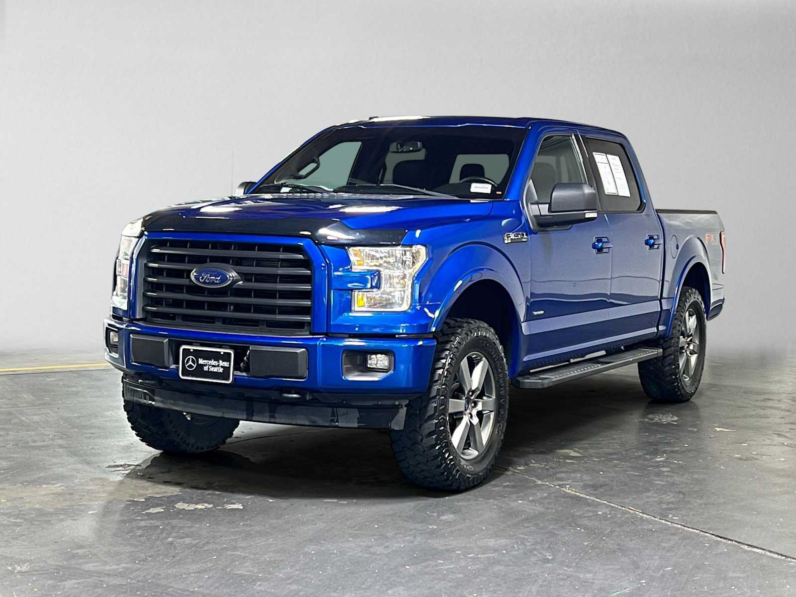 Used 2017 Ford F150 XLT w/ Equipment Group 302A Luxury AWD/4WD image 7