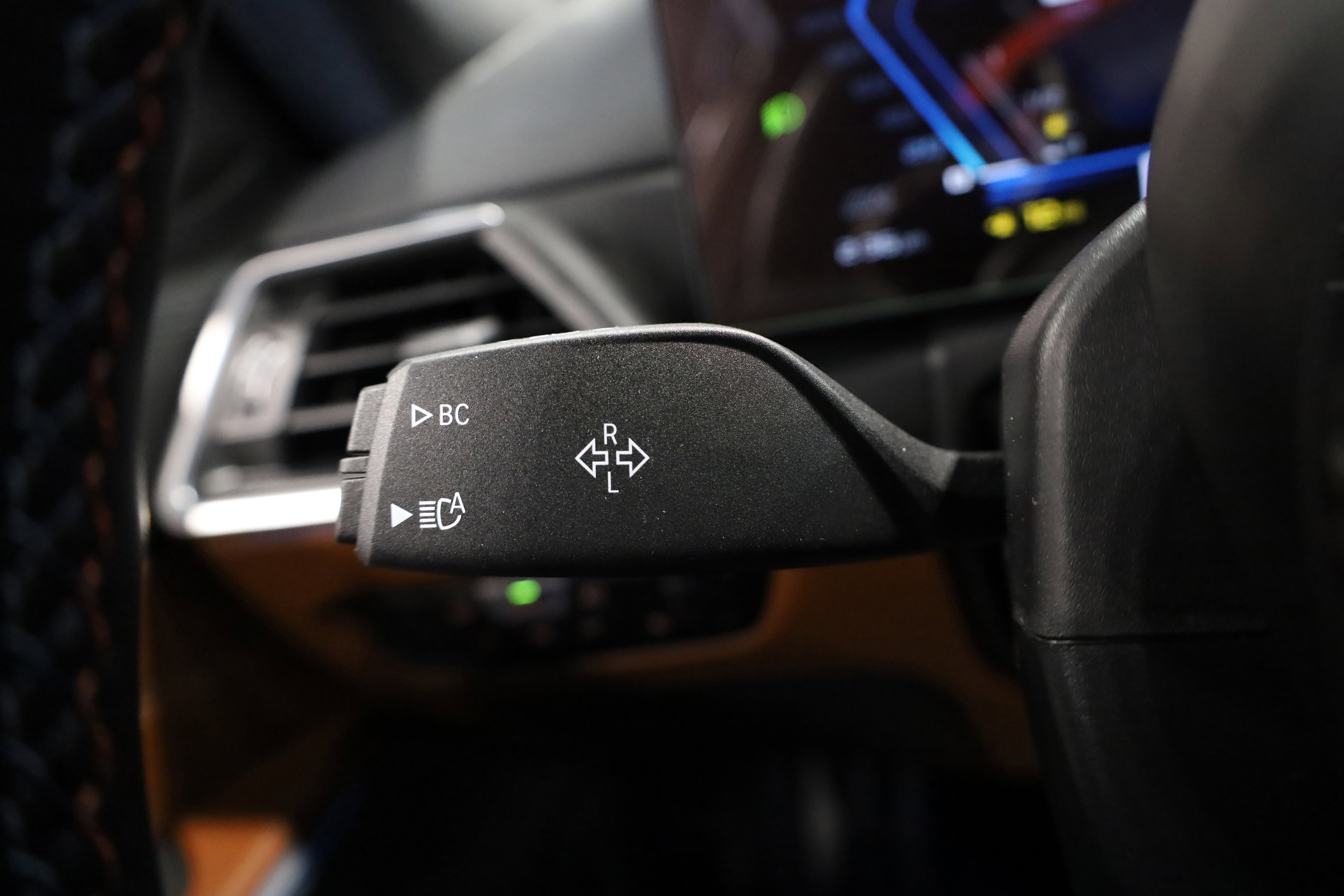 Used 2023 BMW M3 Competition w/ M Carbon Exterior Package image 21