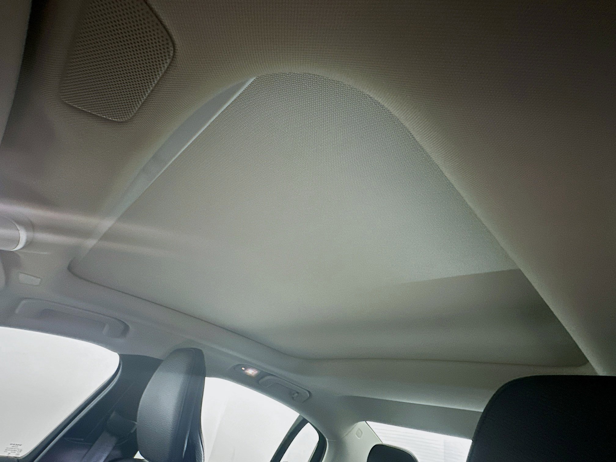 Used 2025 Volvo S60 B5 Plus image 26